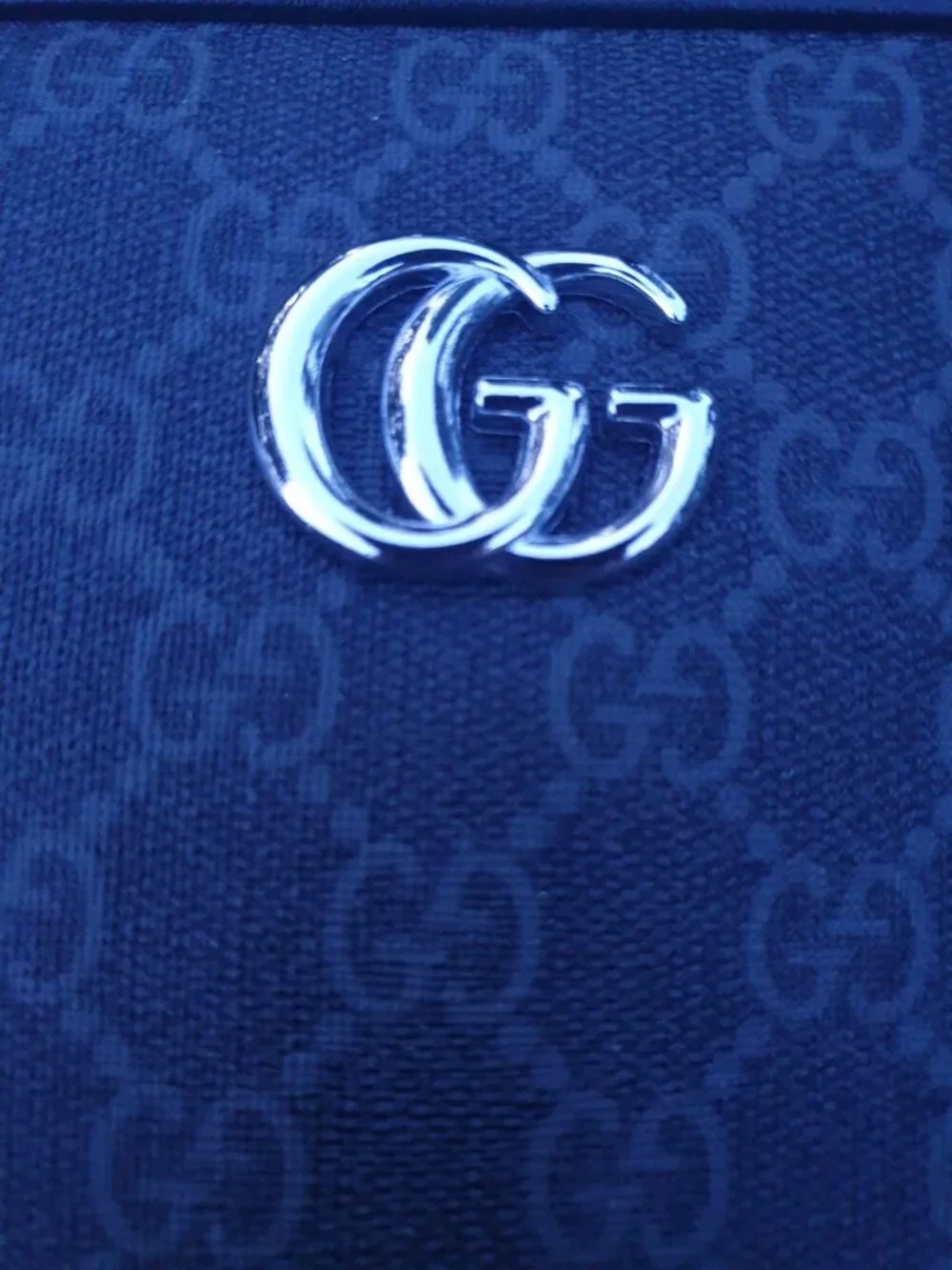 Gucci Monogram Gray Silver Cosmetic Pouch Bag Unisex Casual everyday Travel Bag